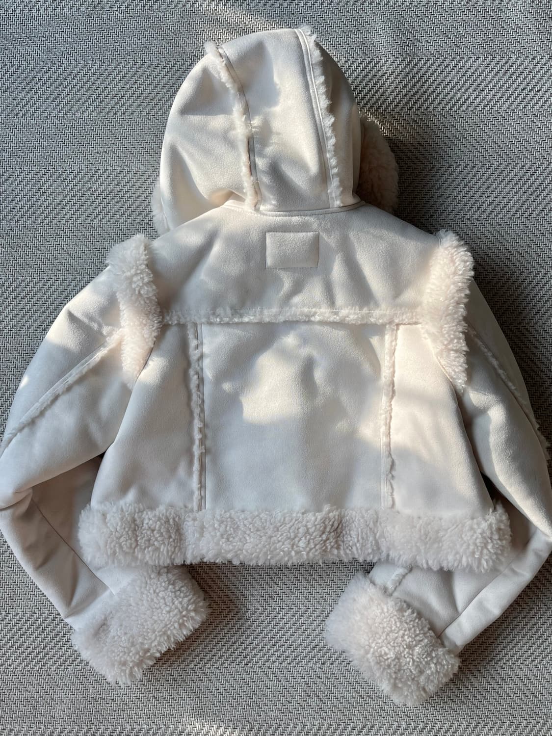 쓰리타임즈 베이비 후디 퍼코트 무스탕 아이보리 상품이미지3