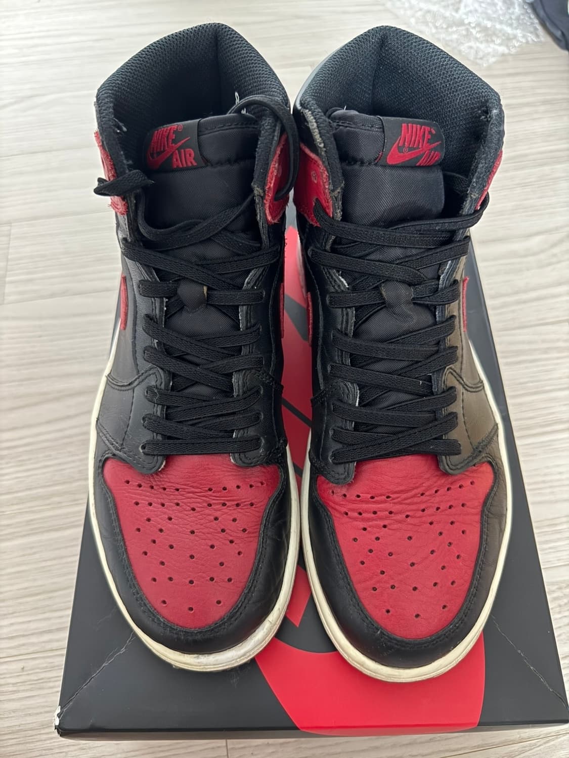 조던 1 레트로 하이 OG 브레드 밴드 2016 260 상품이미지1