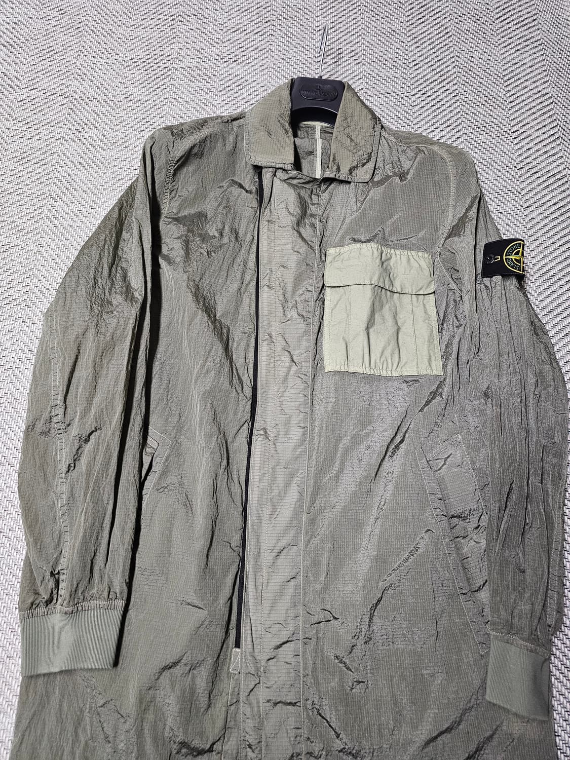 스톤아일랜드 나일론 메탈 립스탁 자켓 상품이미지2