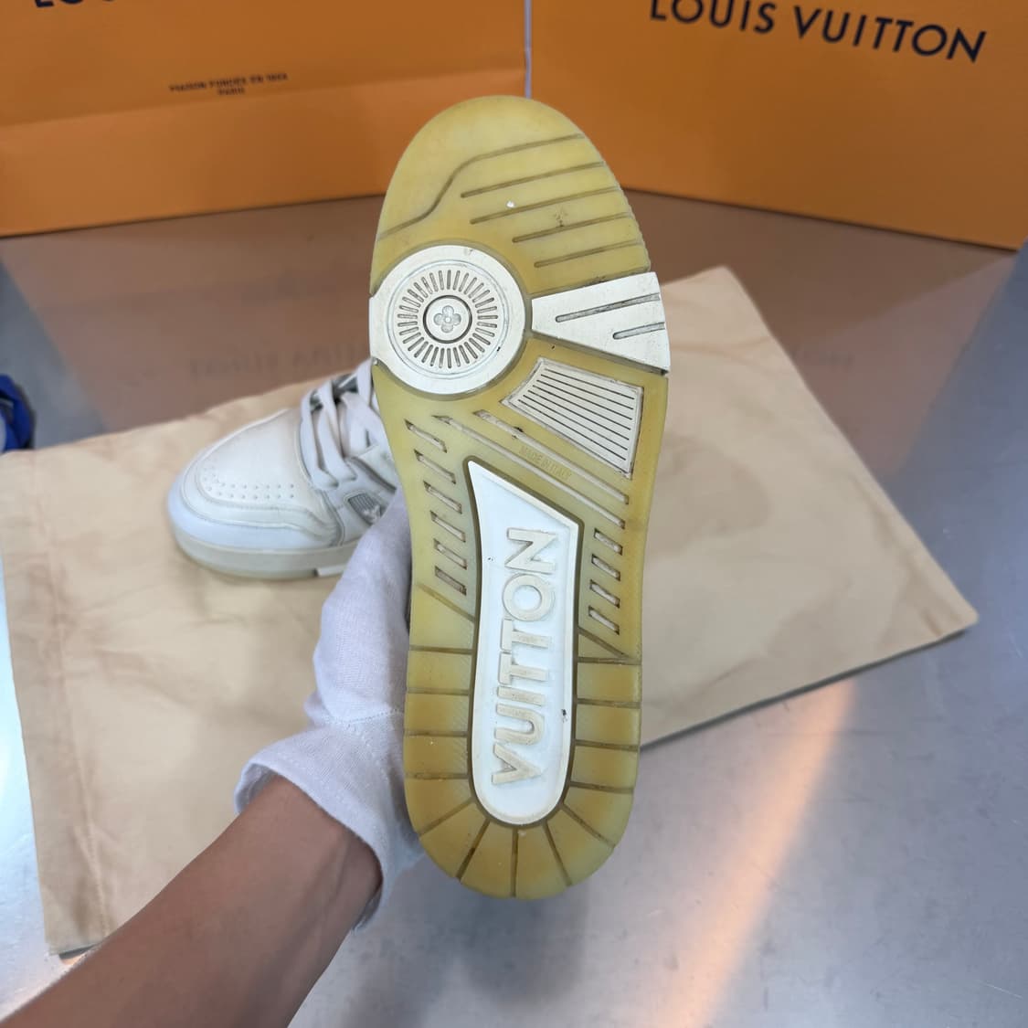 루이비통LV 트레이너 모노그램 스니커즈 5.5 사이즈 상품이미지4