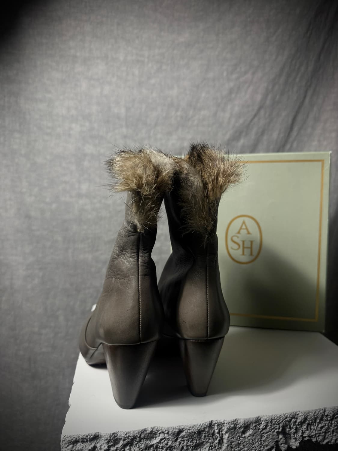 Ash Kaolin Fur Trim Ankle Boots  상품이미지7