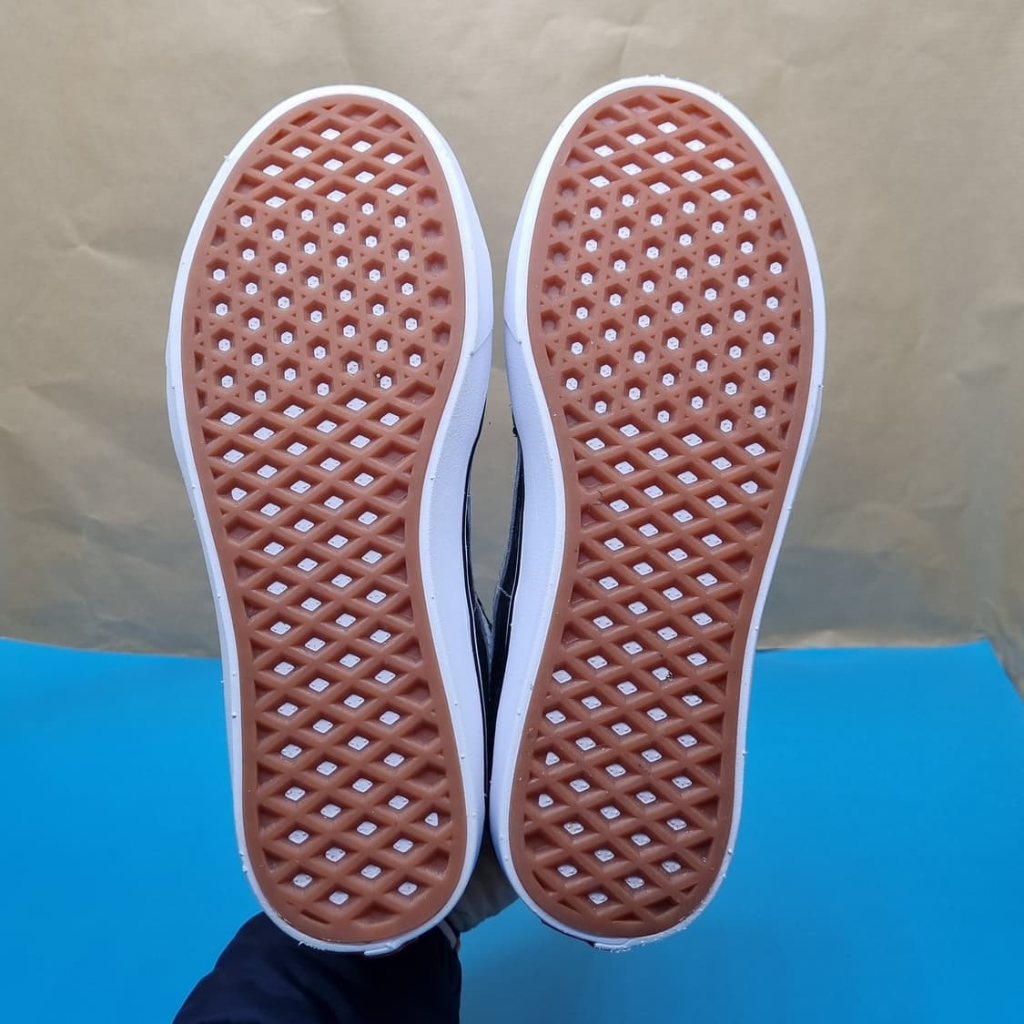 반스 코어 클래식 블랙 여성하이탑240  상품이미지3