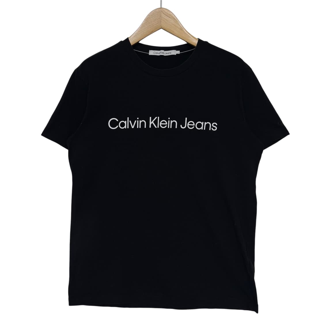 켈빈클라인 아치로고 반팔티 상품이미지1