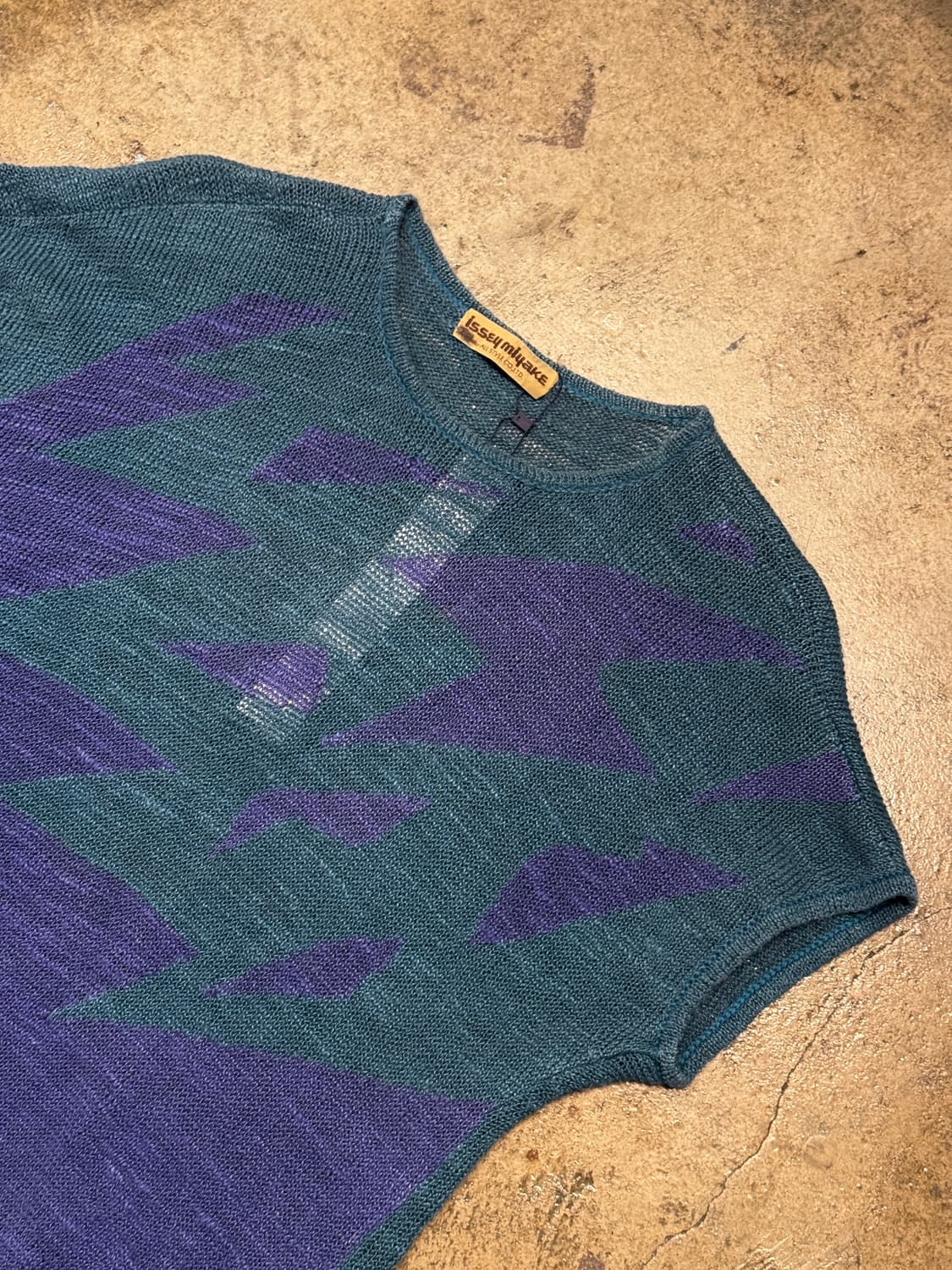 44-66 ) ISSEY MIYAKE Pattern Linen Knit 상품이미지6