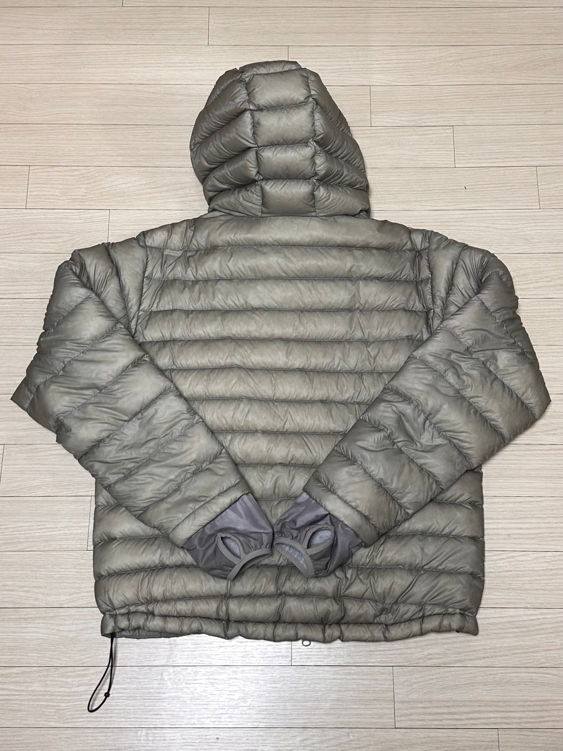 산산기어 서픽스 푸퍼 자켓 그레이 24FW 상품이미지4