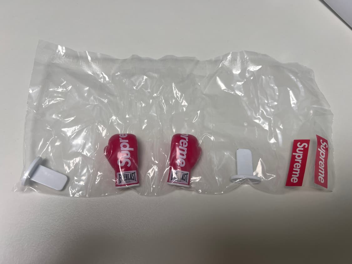 슈프림 가챠 Supreme gatcha 상품이미지4