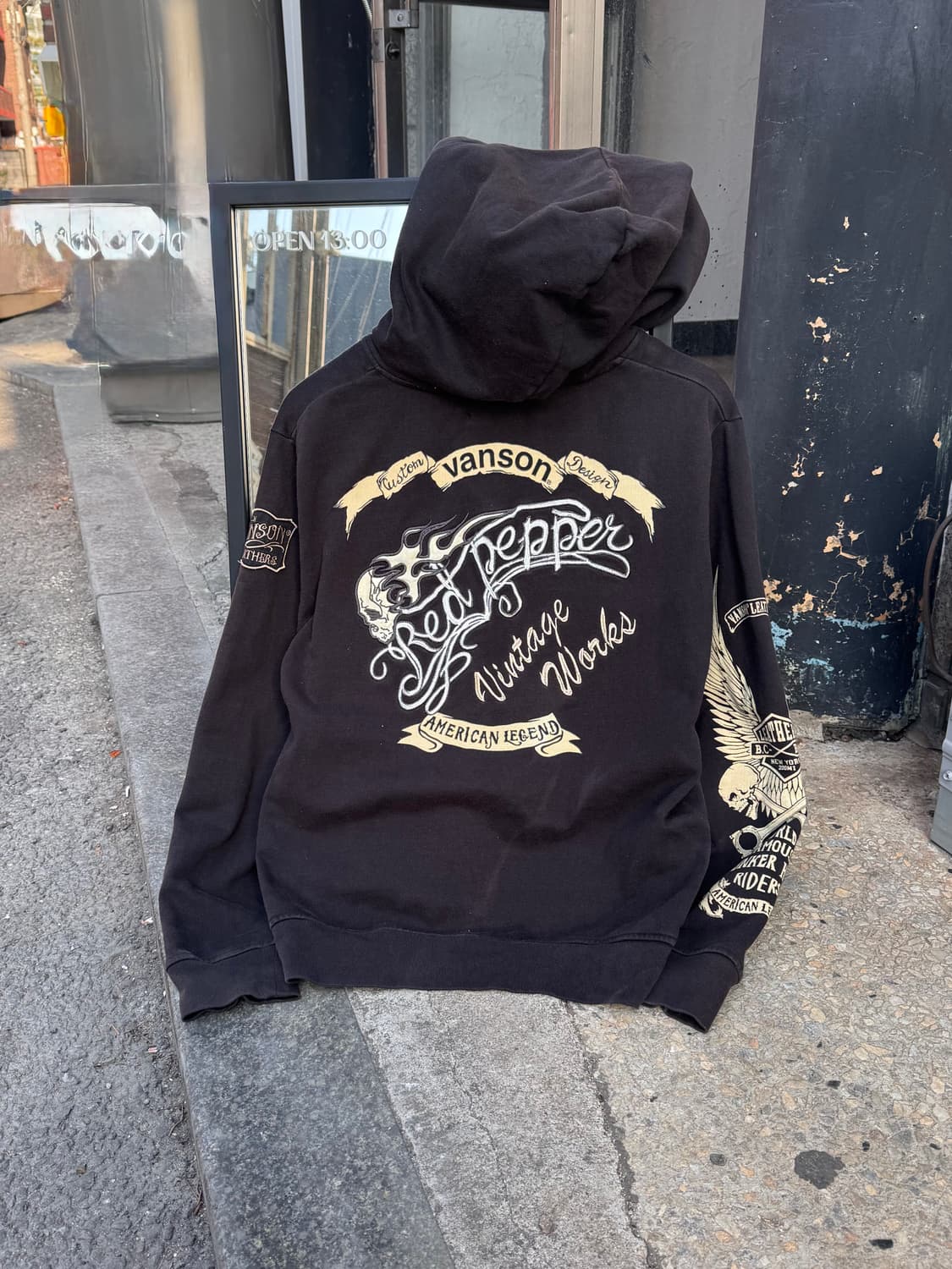 밴슨레더 x 레드페퍼 본 레터링 후드집업 상품이미지1