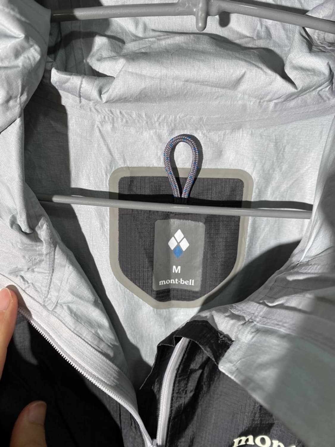 몽벨 윈드브레이커 후드 자켓 상품이미지3