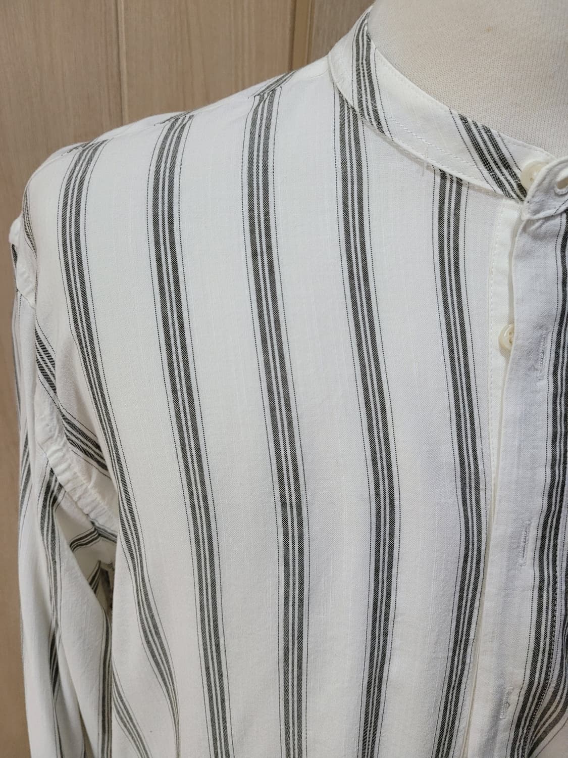 자라 ZARA 남자 스트라이프 헨리넥 풀오버 셔츠 110 화이트 상품이미지3