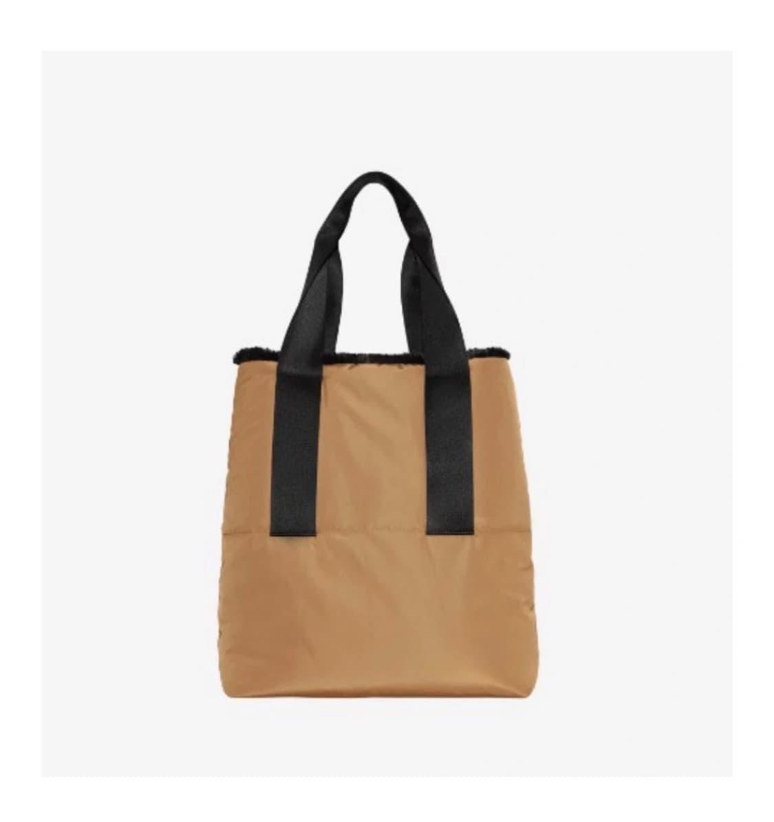 COS 코스 리버서블 포우 퍼 라인 패딩 쇼퍼백 블랙  상품이미지5