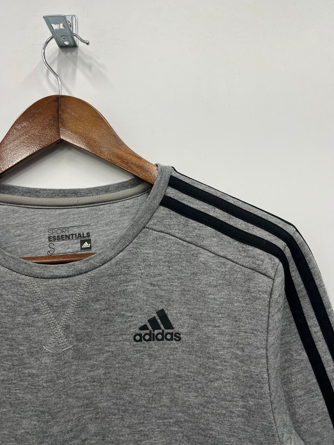 아디다스 그레이 맨투맨 상품이미지3
