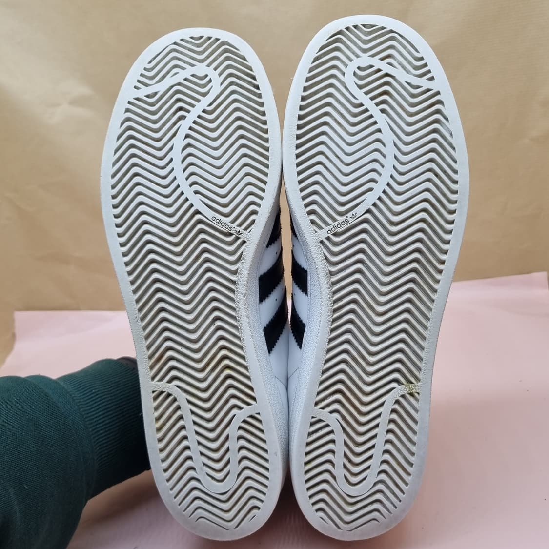 아디다스 슈퍼스타 흰검 운동화 275 상품이미지3