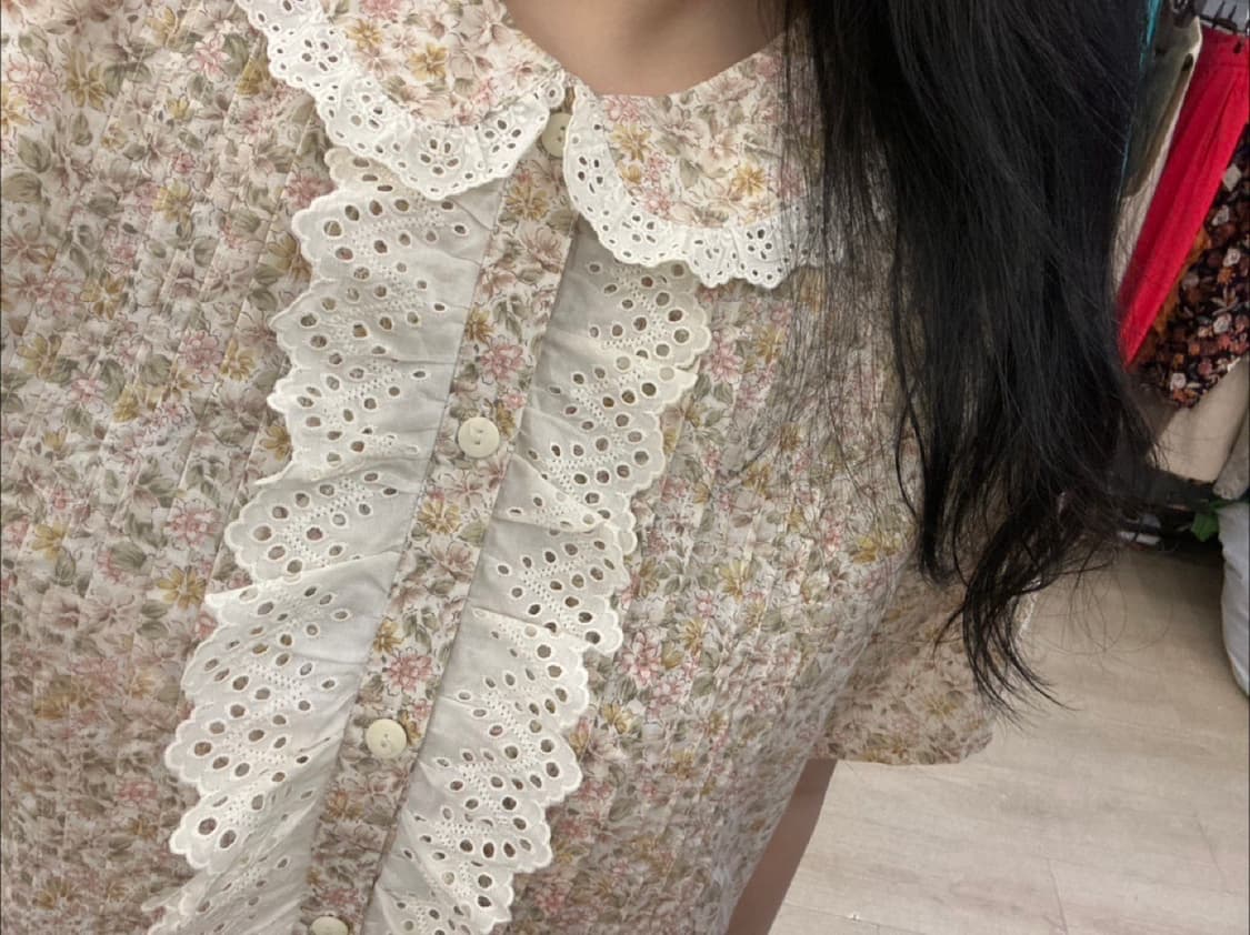 대대장 일본빈티지 둥근카라 모리걸 잔꽃 프릴 레이스 핀턱 코튼 블라우스 상품이미지2