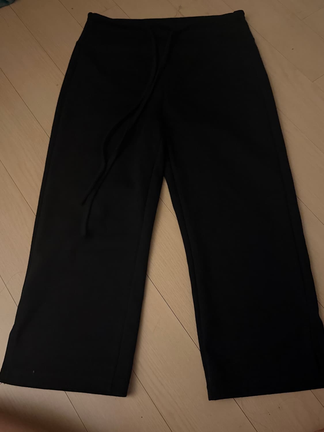 블랙 카프리팬츠 상품이미지1