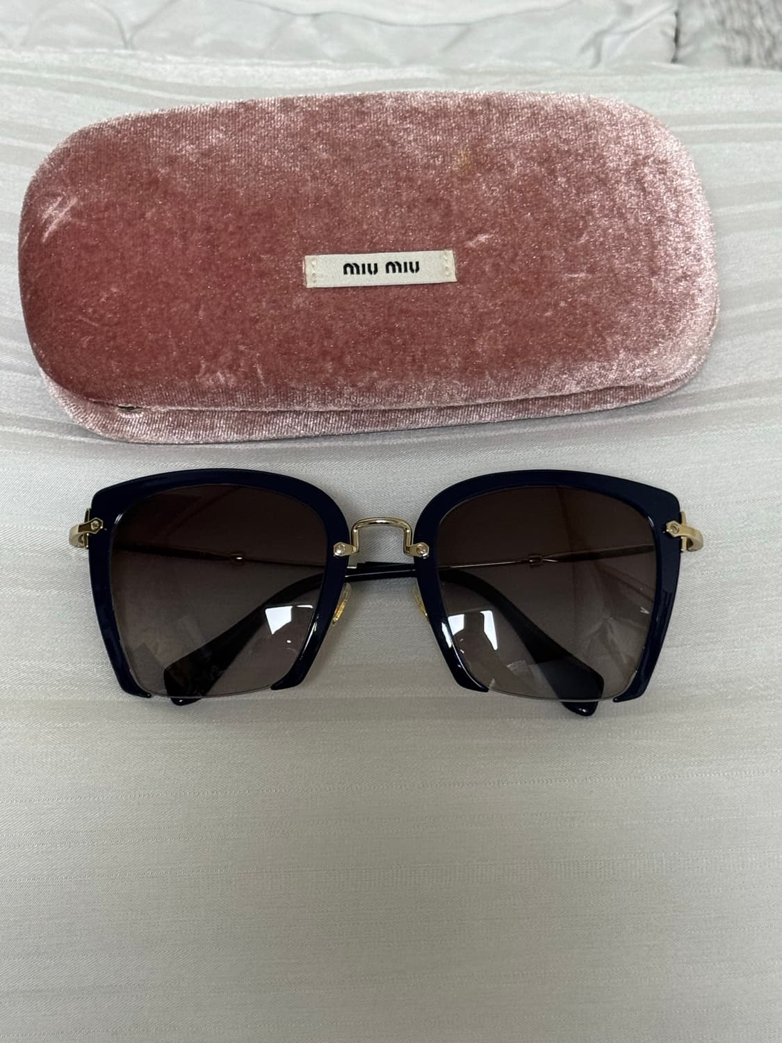 미우미우 선글라스 상품이미지1