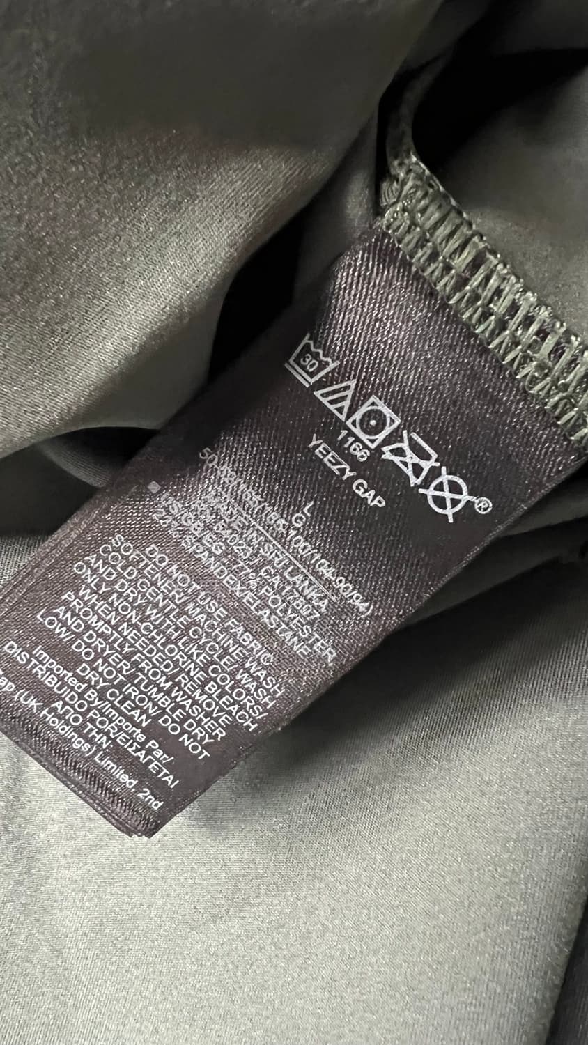 (새상품)이지갭 세컨스킨 다크그레이L 상품이미지3