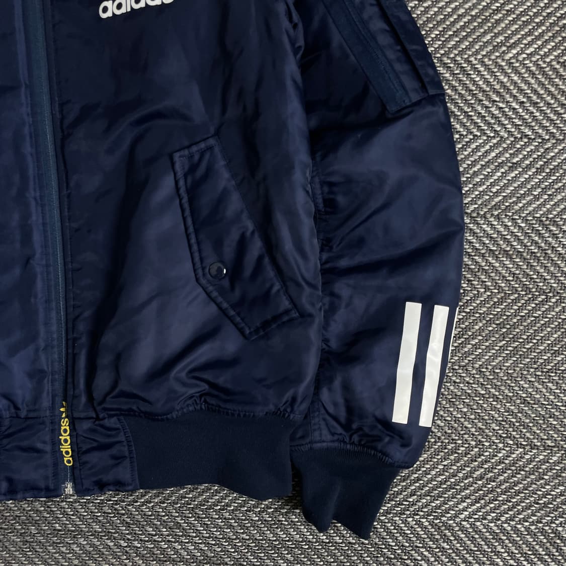 아디다스 트레포일 빅로고 ma-1 플라이트 자켓y 3021 상품이미지3