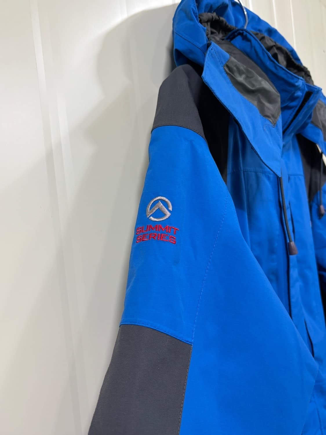 노스페이스 써밋 시리즈 고어텍스 자켓 상품이미지3