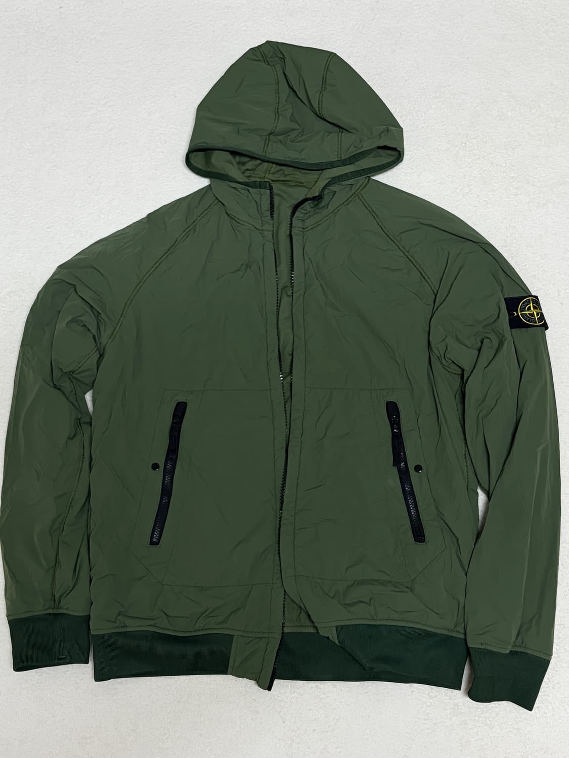 22fw 스톤아일랜드 리버시블 경량 패딩 리버시블 바람막이 XL 상품이미지1