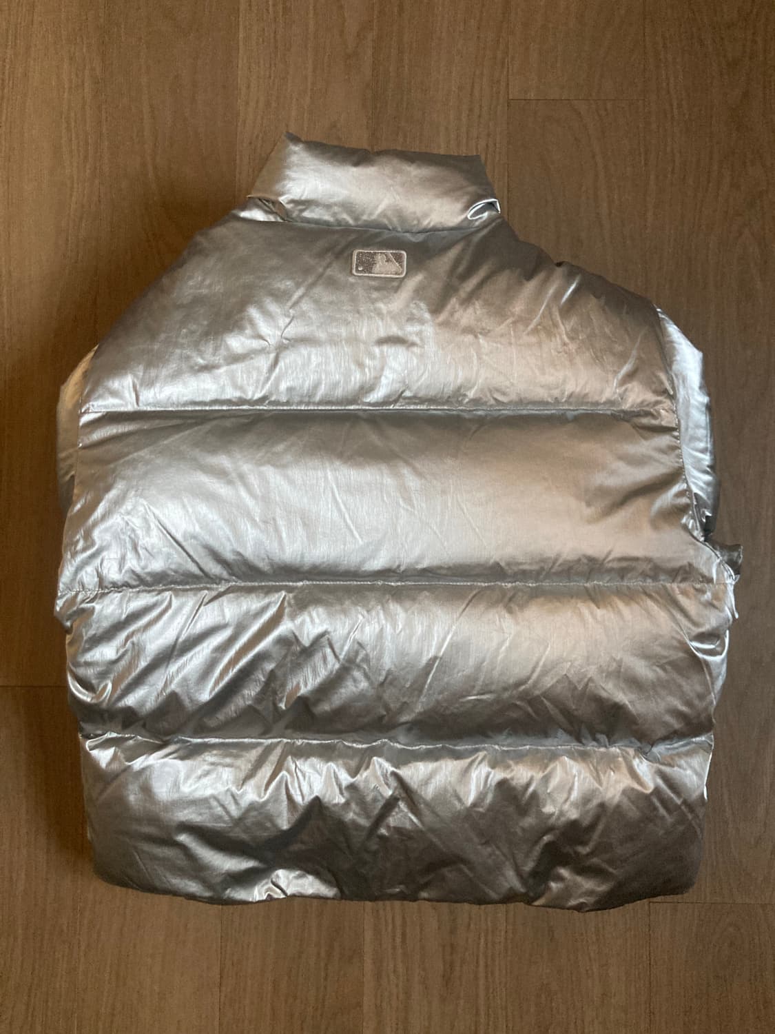 MLB 뉴욕 양키스 실버 푸퍼 패딩 덕다운 상품이미지7