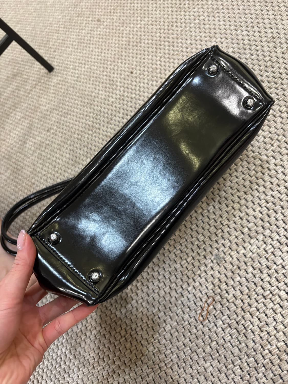 분크 토크 트로피 숄더백 M 블랙  상품이미지3