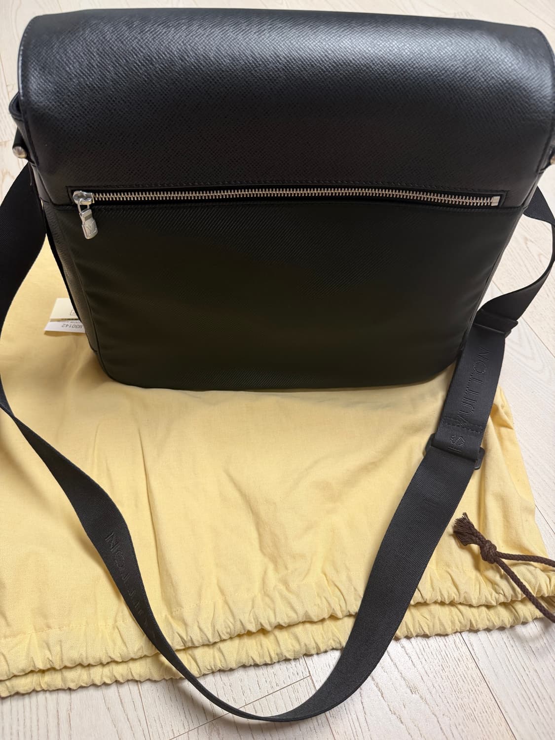 Louis Vuitton Viktor (M30142) 상품이미지5
