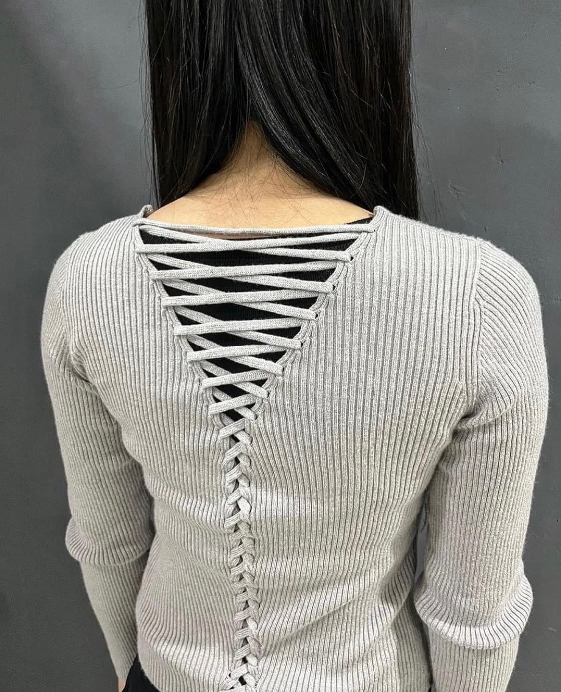 나일론 x 레이온 x 폴리 레이스업 브이넥 슬리브 상품이미지2