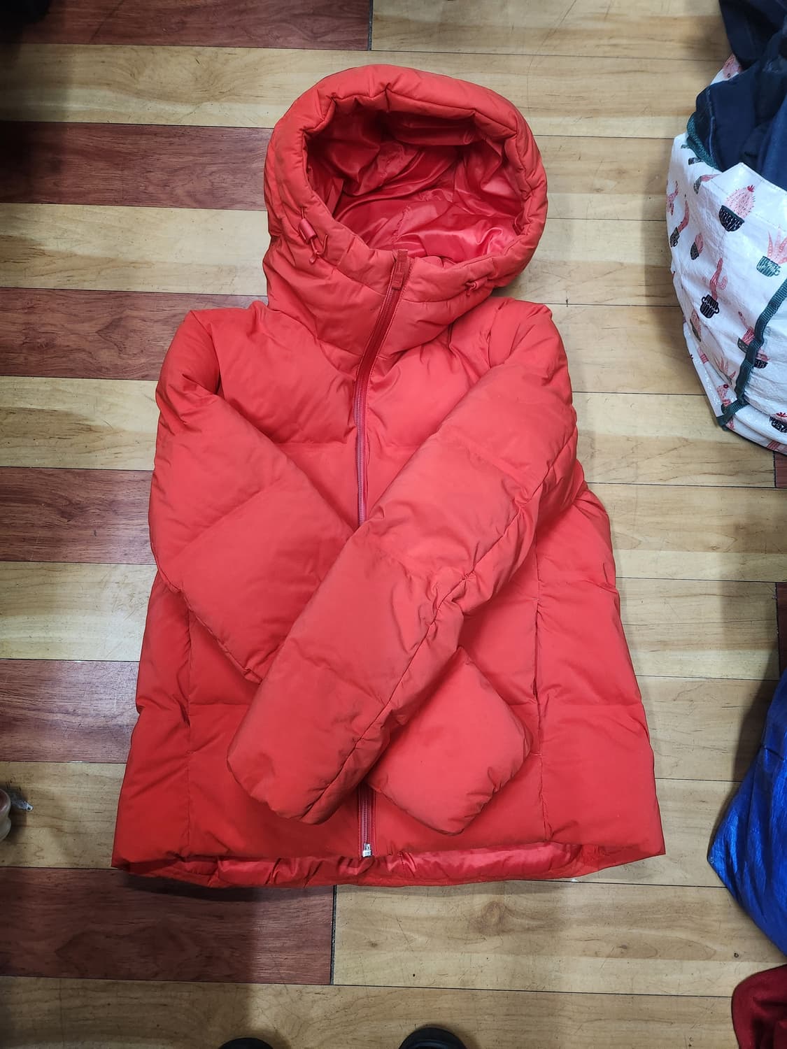 유니클로 심리스다운패딩s 상품이미지1