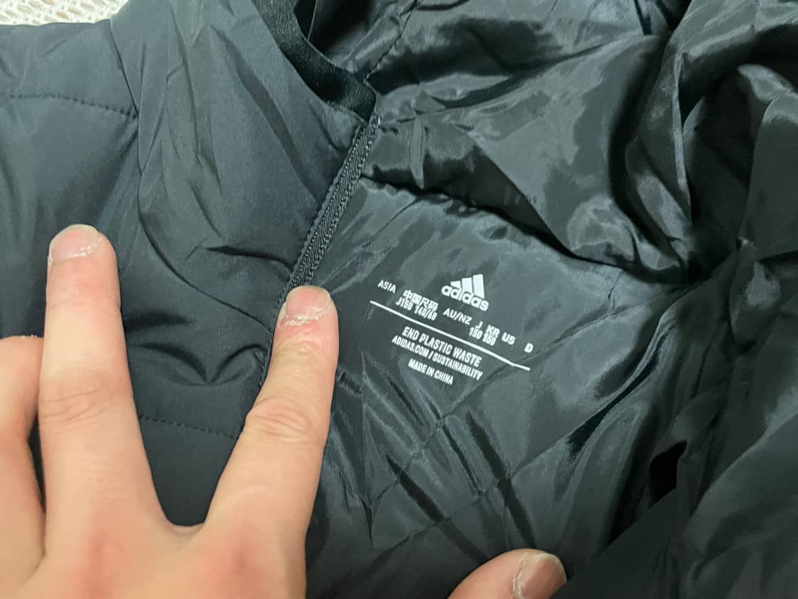 아디다스 블랙 경량 패딩 J03286 상품이미지4