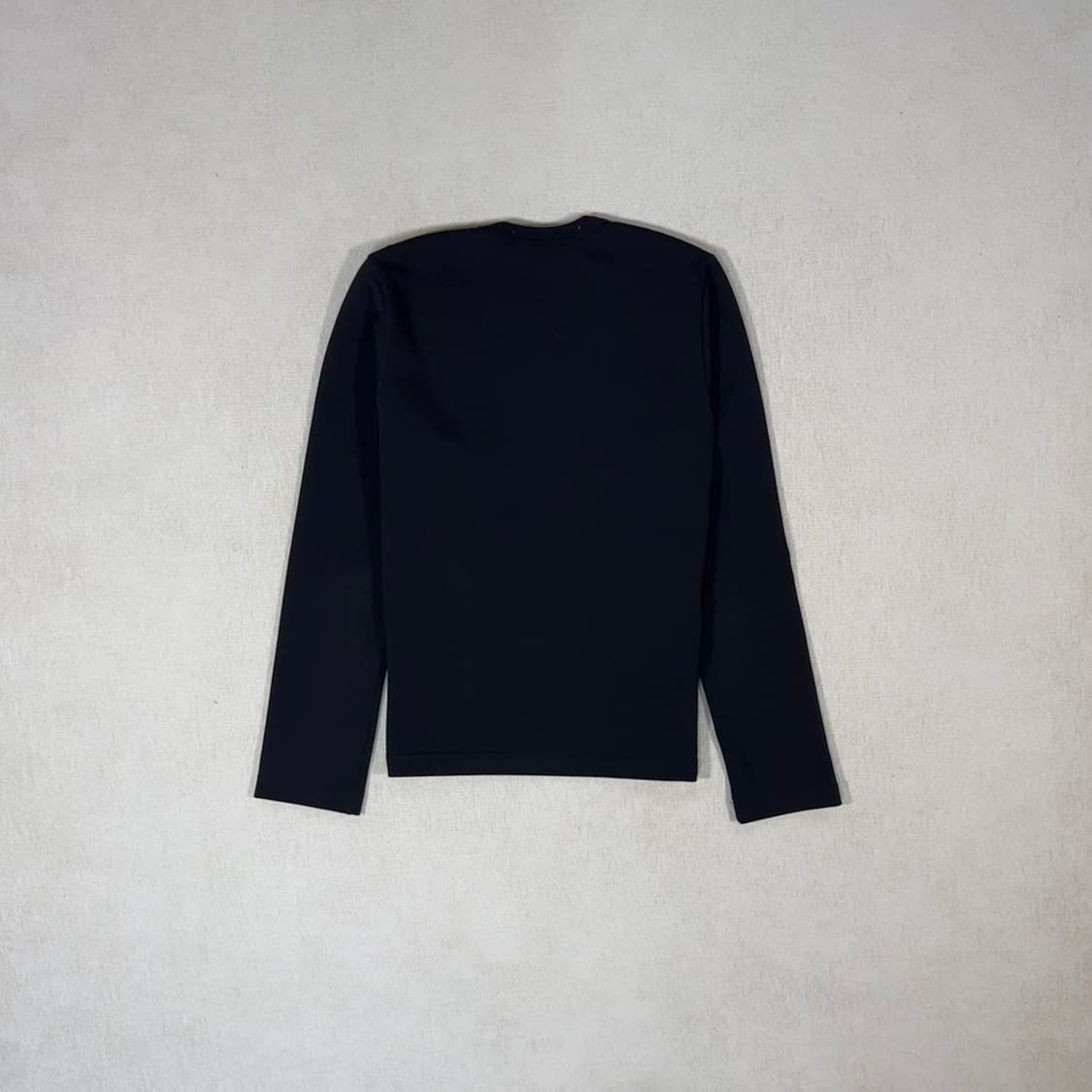 Ruffle Long Sleeve Black Tee 상품이미지3