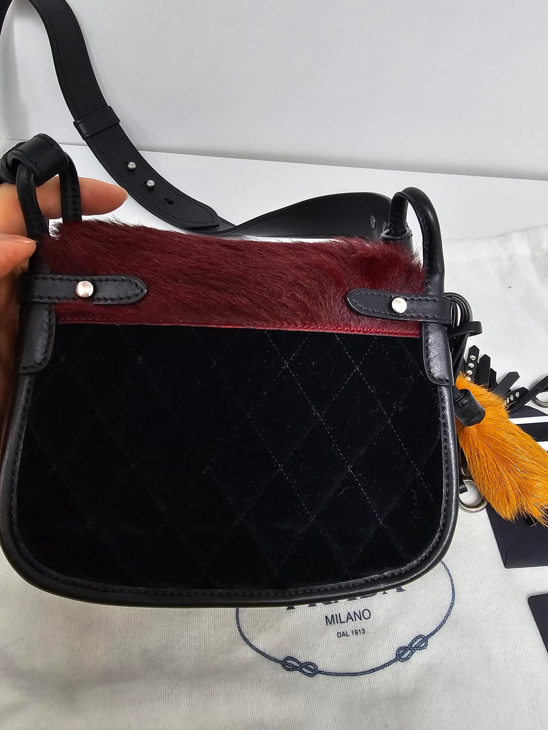 (새상품) 프라다 컬렉션 양털 핸드백 미니백 상품이미지5