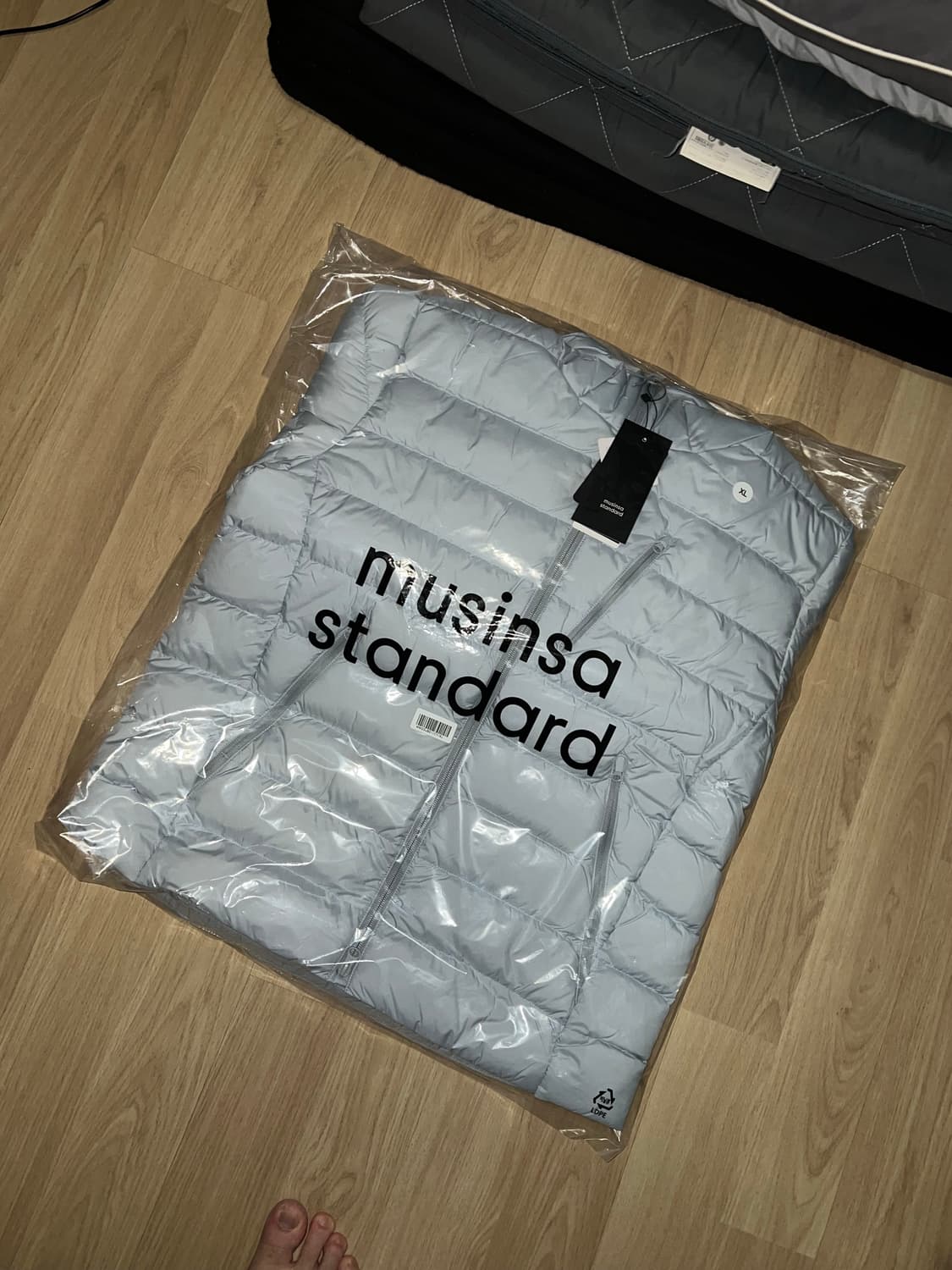 무신사스탠다드 시티 레저 후디드 라이트 다운 자켓 / 무탠다드 경량패딩 상품이미지2