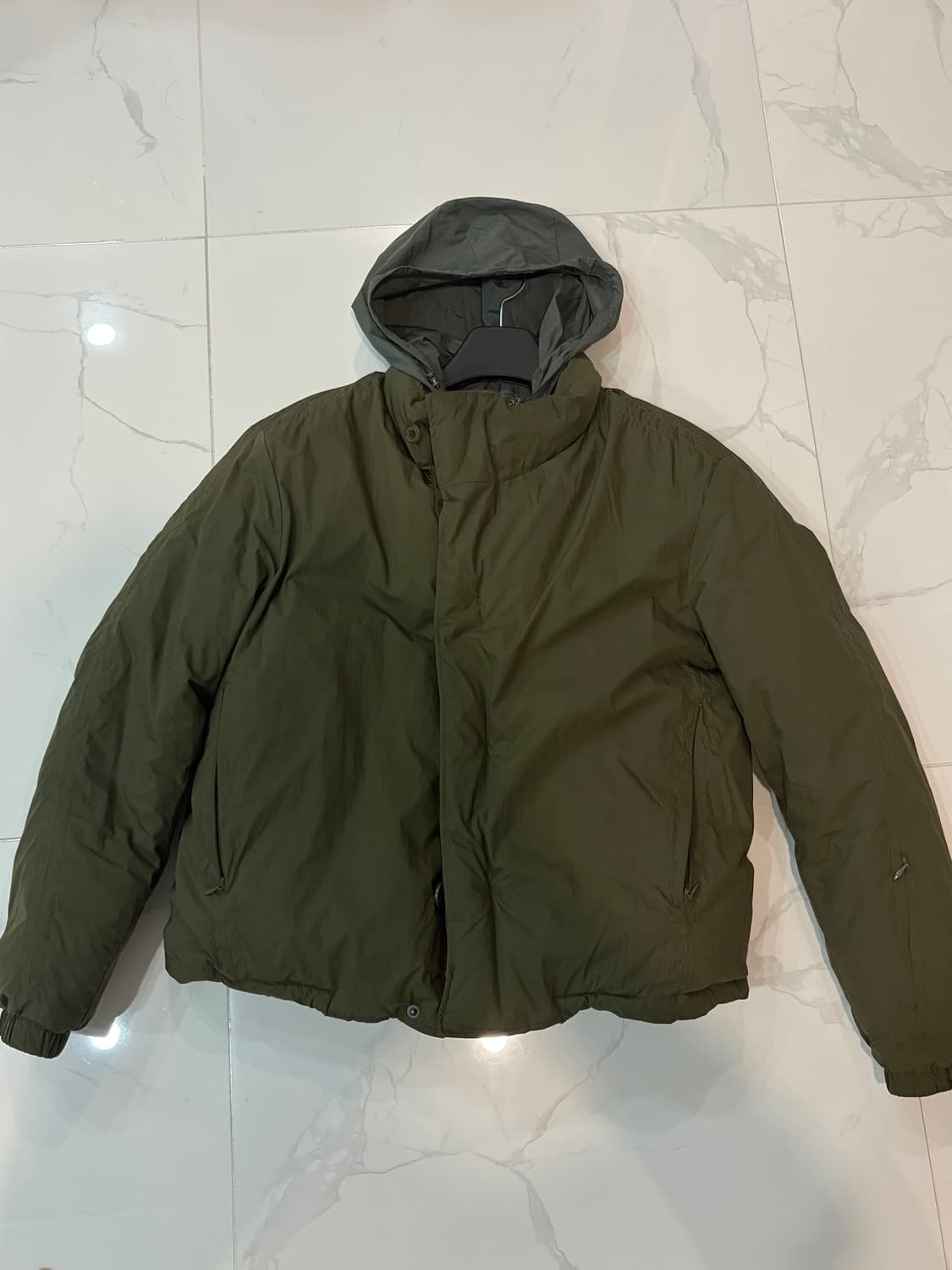 누마레 ee 패딩 카키 xs 상품이미지6