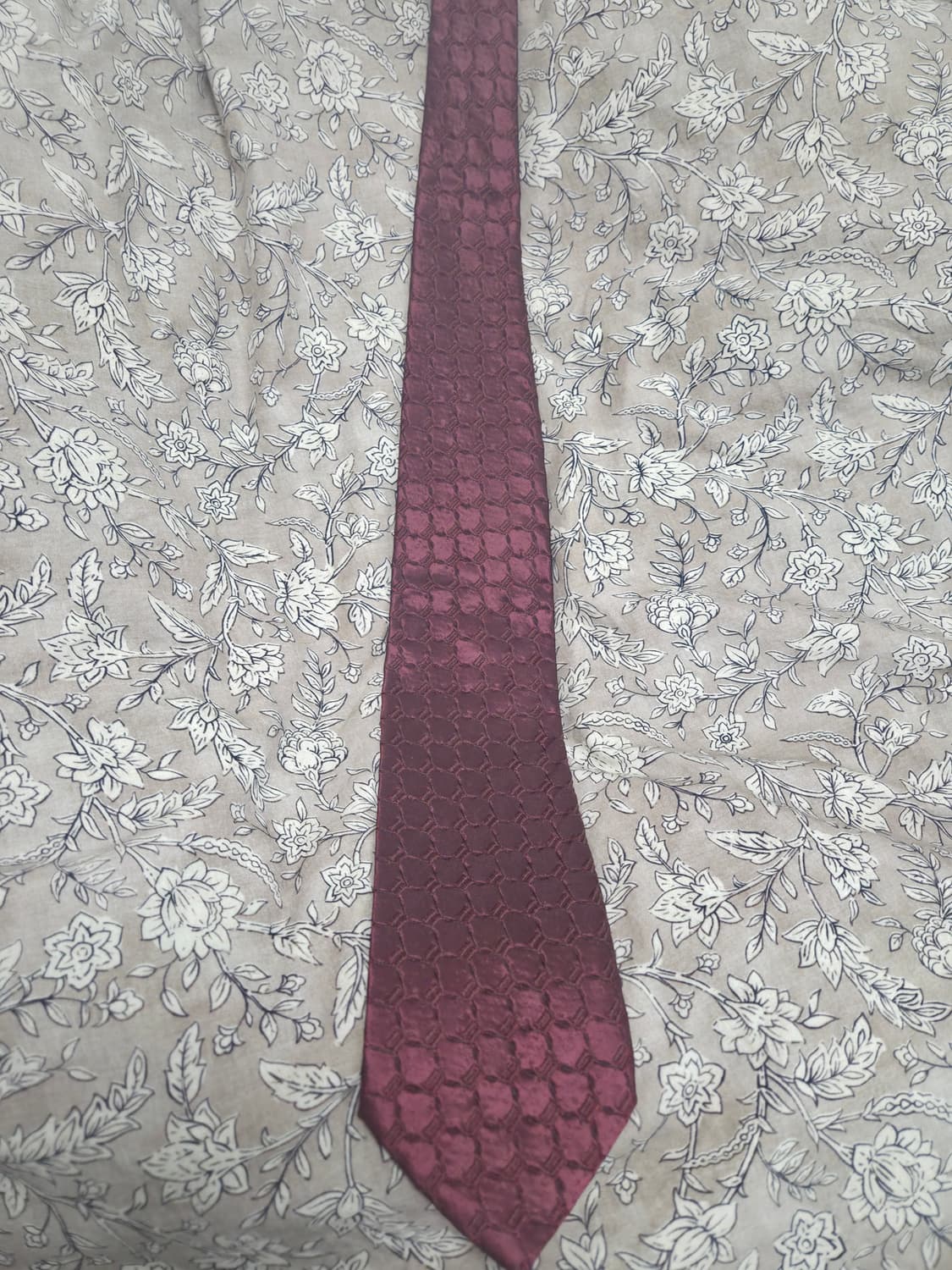 지방시 버건디 넥타이 정품 미사용품 상품이미지4