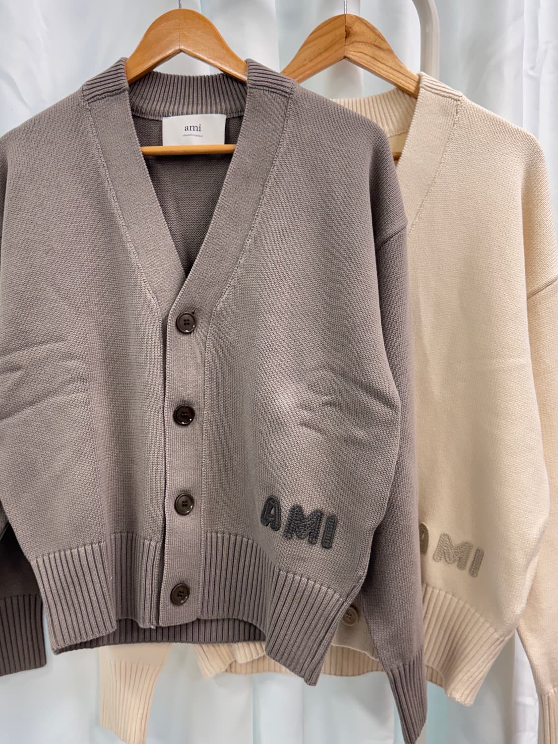 ✨ [새상품] 아미 AMI 레터링 가디건 ✨ 상품이미지1