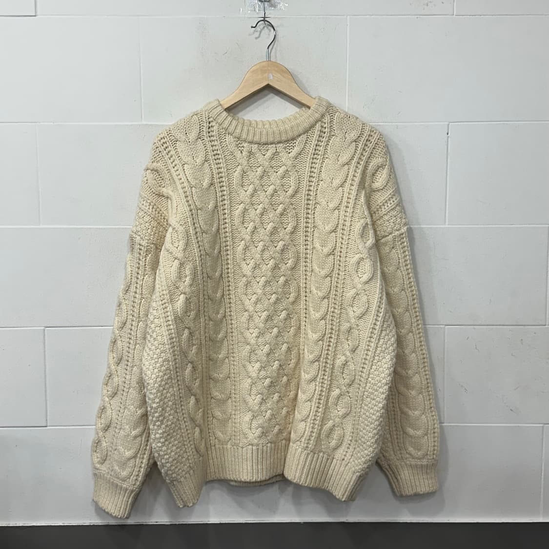 프릭스스토어 헤비웨스트 아란 스웨터 상품이미지1