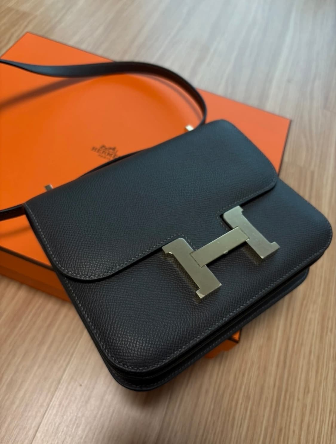 에르메스 콘스탄스 미니 18 그라파이트 샴페인골드 앱송 상품이미지3