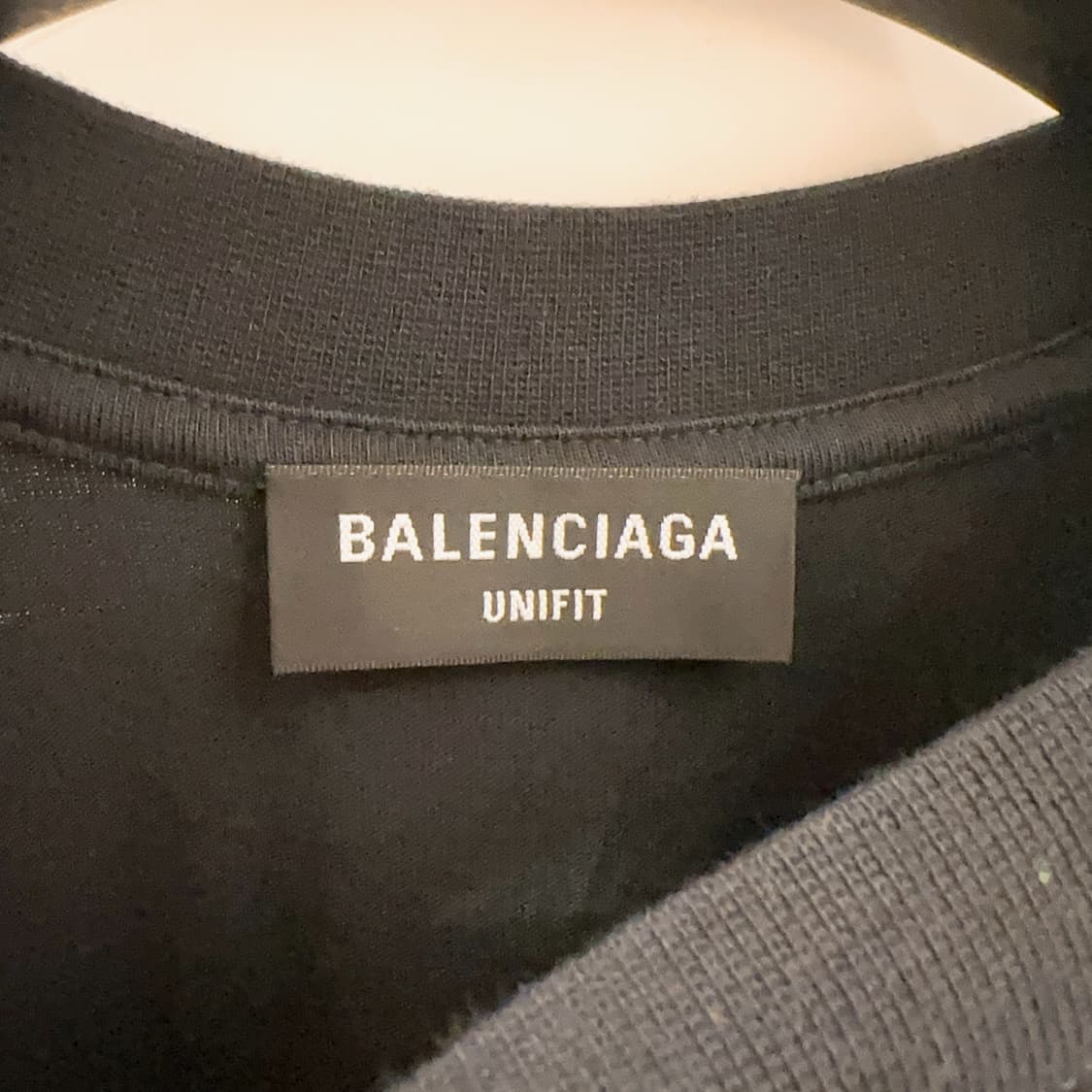 발렌시아가 유니핏 블랙 타이거 로고 티셔츠 상품이미지3