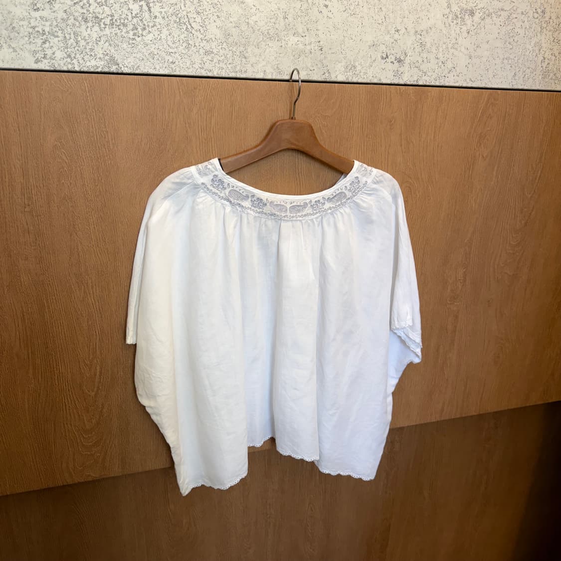 빈티지 블라우스 페이즐리 자수 넥라인 디테일 루즈핏 아이보리 상품이미지2