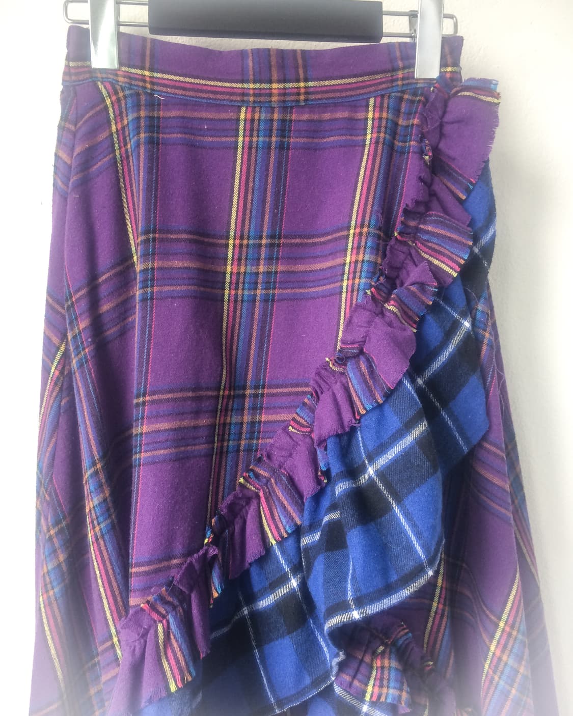 Check pattern frill unbalanced wrap skir 상품이미지3