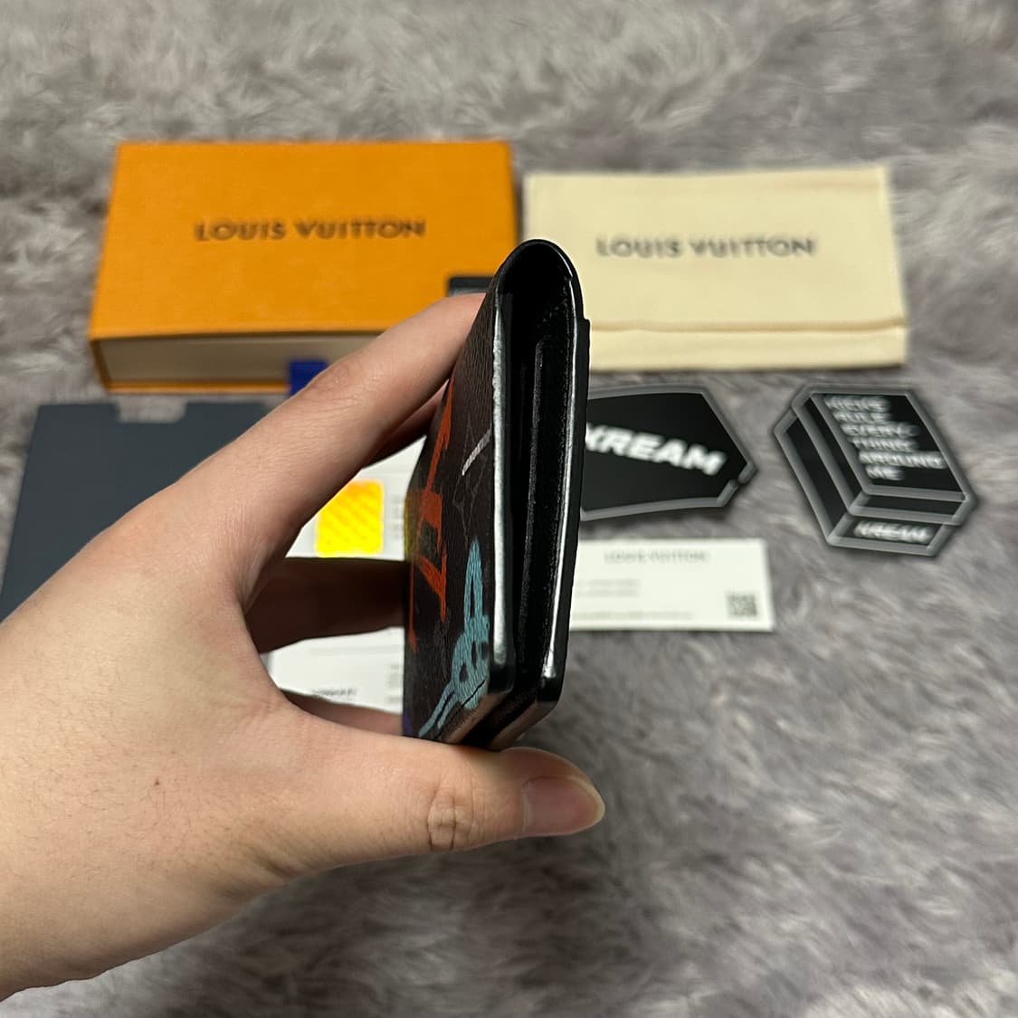 [한정판] 루이비통 이클립스 라이츠 오거나이저 카드지갑 멀티컬러 상품이미지4