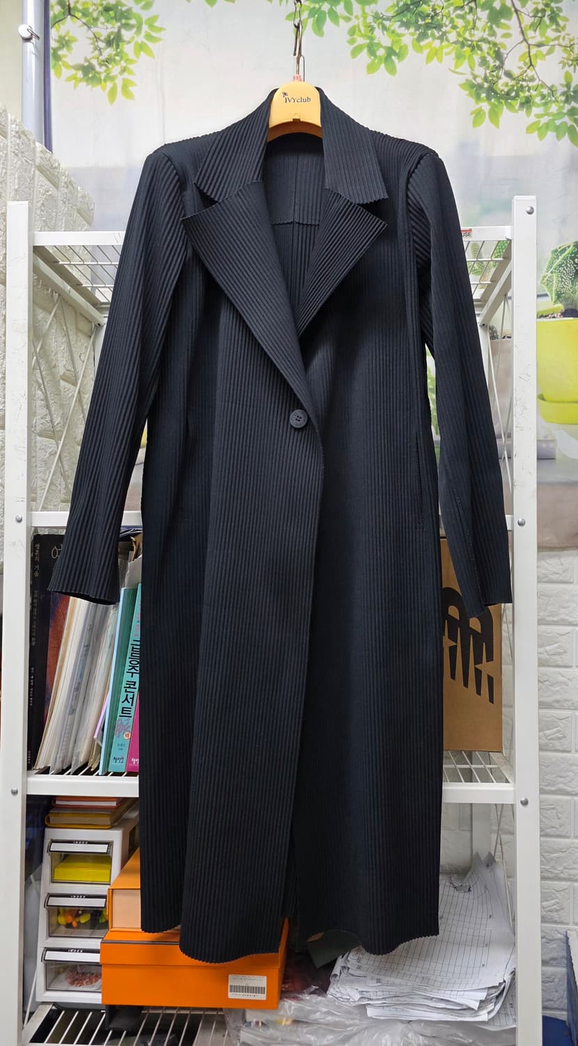 이세이미야케 플리츠 여성 롱자켓 (프리사이즈) 롱가디건 코트 WM24 상품이미지1