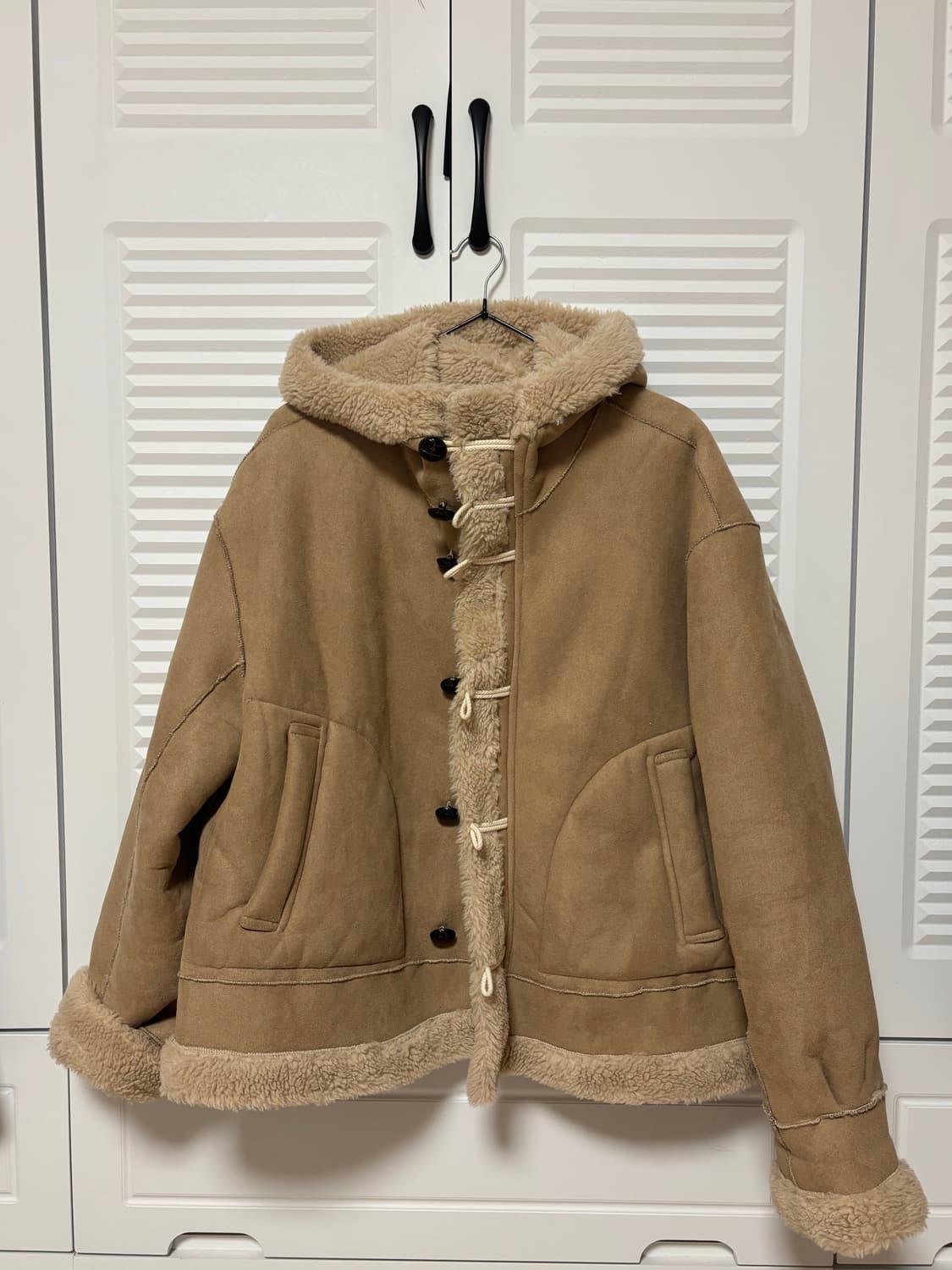 파르티멘토 리버시블 더플 무스탕 M 상품이미지3