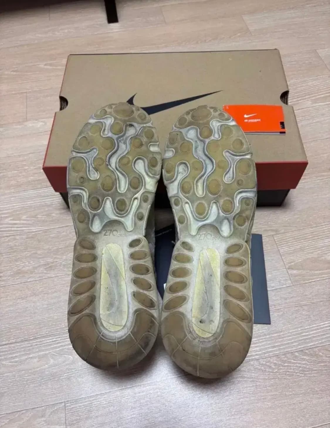 나이키 트래비스 스캇 맥스270 상품이미지3