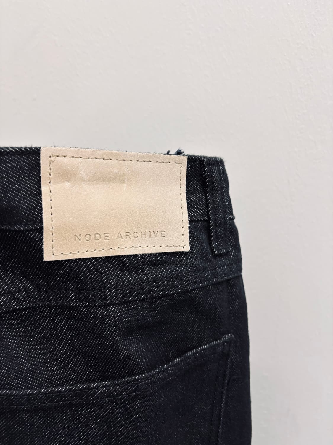 노드 아카이브(Node Archive) 턱 와이드 생지 데님 팬츠 상품이미지3