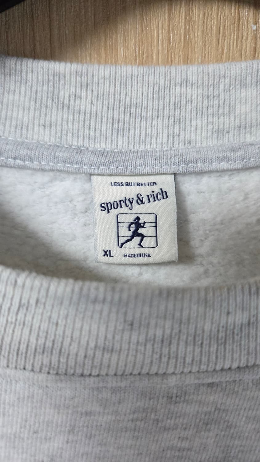 (착샷) 스포티앤리치 맨투맨 프린스 크레스트  상품이미지3