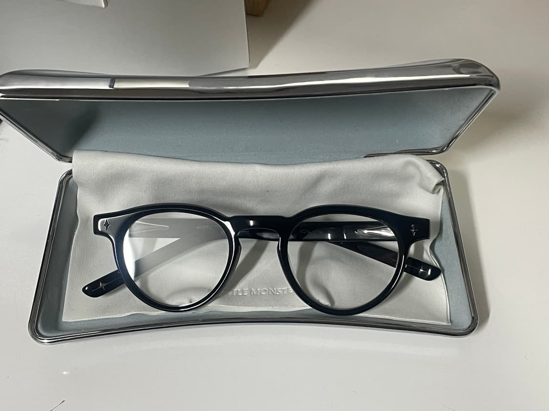 (새상품급) 젠틀몬스터 론(RON) 01 - 풀박스 상품이미지1