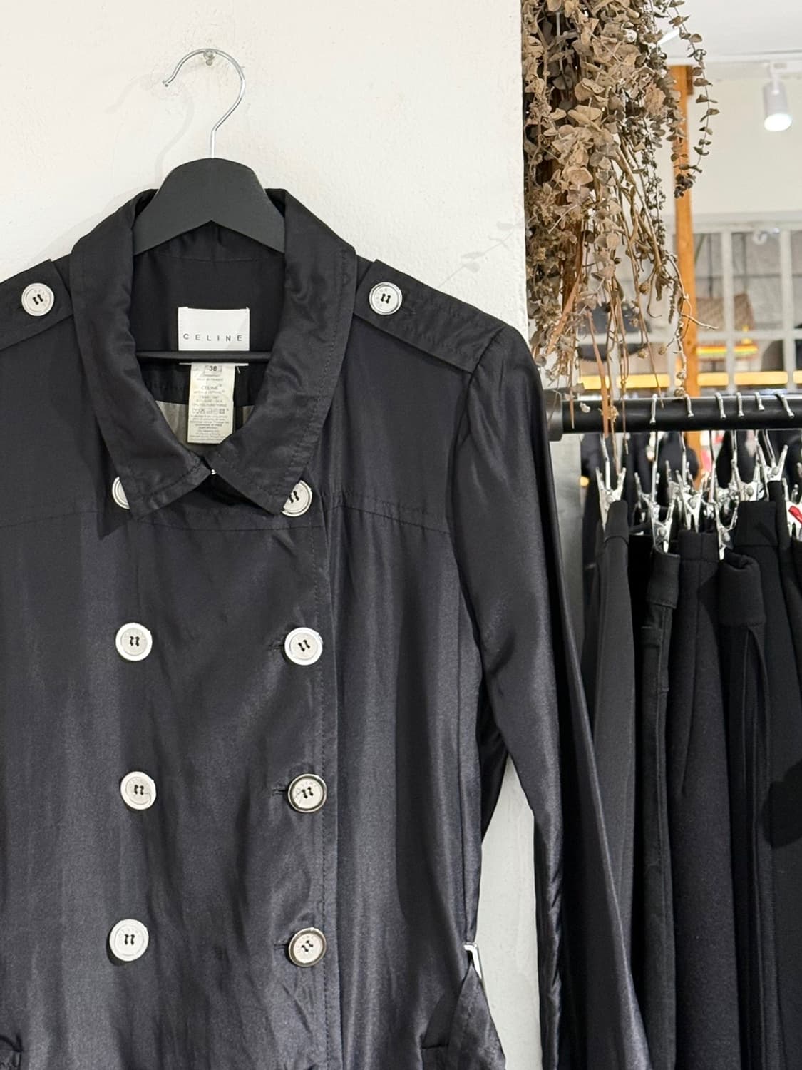 셀린느 블랙 더블 실크 폴리 벨티드 코트 상품이미지4