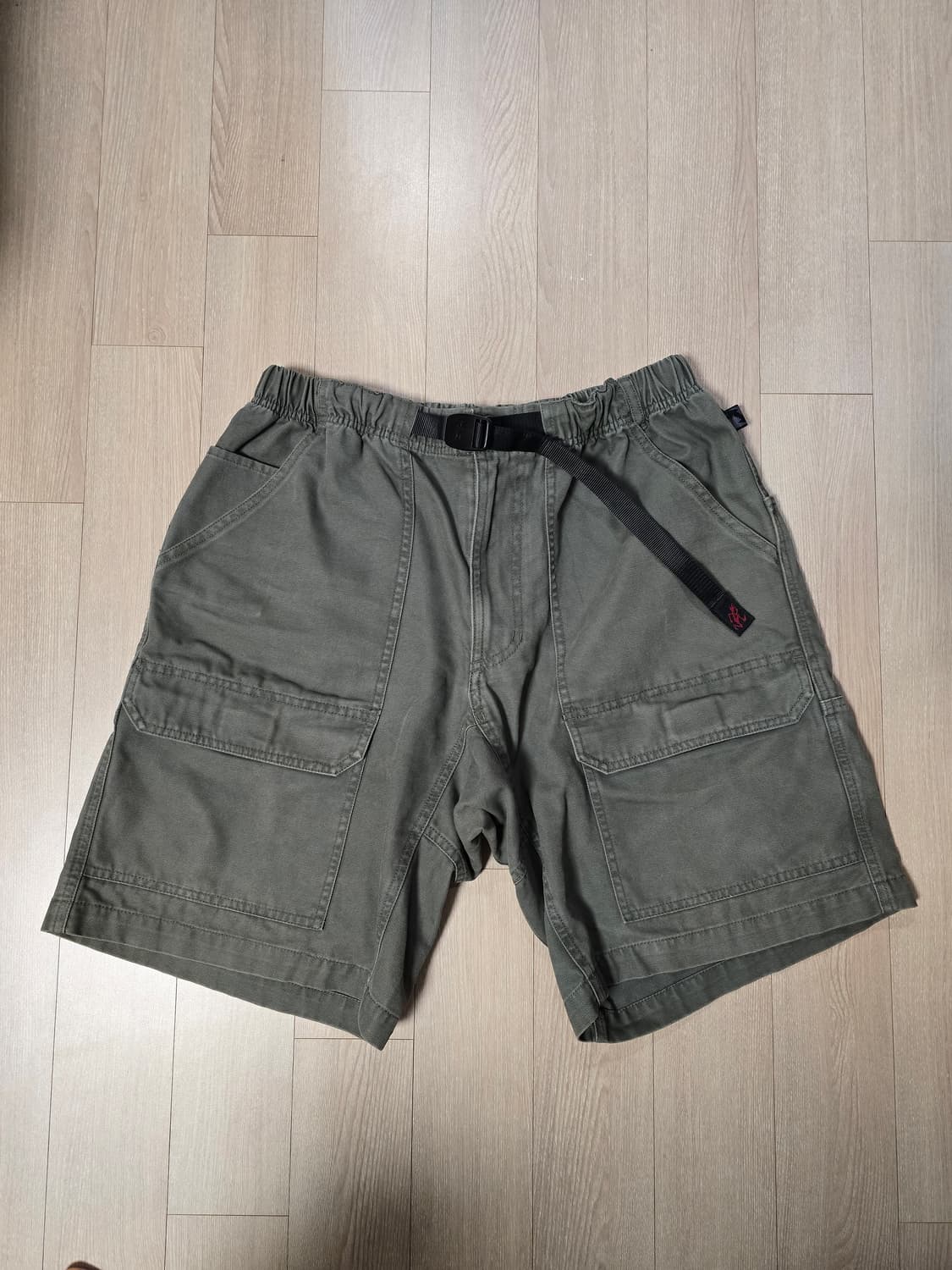 그라미치 캔버스 eqt 쇼츠 L 상품이미지1