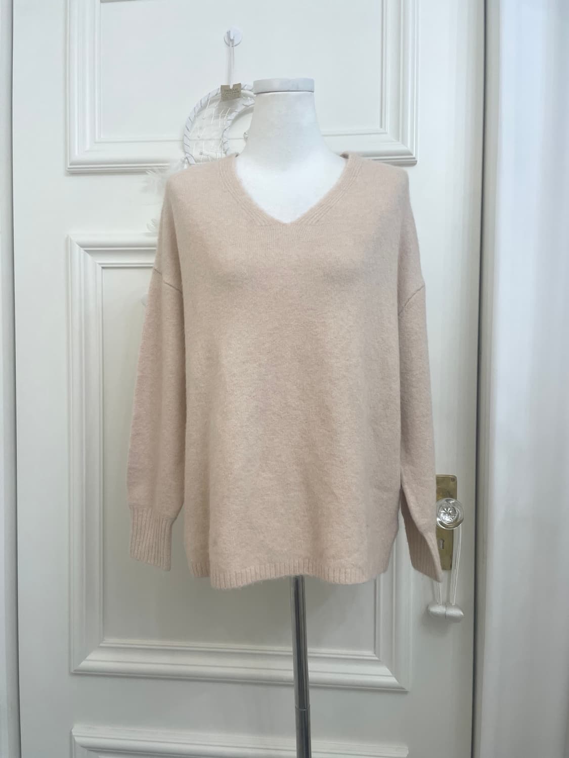 PREMIUM YARN sheer coral basic loose v-n 상품이미지1